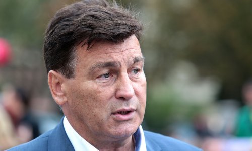 'Osuđujemo seksualno nasilje; neka se predsjednica ogradi od lika i djela Damira Škare'