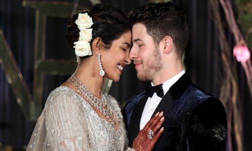 Laskava titula jednom od najljepših bračnih parova današnjice: Priyanka i Jonas najbolje odjevene osobe na svijetu