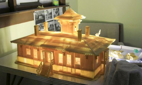 Vješti umjetnik svoje radove stvara od tjestenine