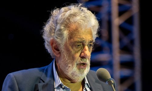 Padaju nove optužbe: 11 novih žrtava prozvalo slavnog opernog pjevača za seksualno zlostavljanje