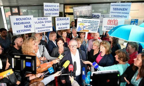Zdravstveni djelatnici opet prosvjeduju, nastavljaju se pregovori o plaćama: 'Danas očekujemo ozbiljnu ponudu'