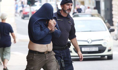 Predao se posljednji napadač iz Uzdolja. Drvenim i metalnim palicama tukli goste koji su gledali Crvenu zvezdu