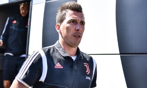 Mario Mandžukić viđen u novom klubu, a poznato je i koliko je milijuna eura u igri; njegova odluka baš nikome nije jasna