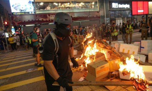 [FOTO] Policija spriječila blokadu aerodroma u Hong Kongu