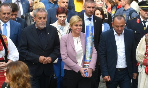 Grabar-Kitarović i Bandić za Malu Gospu hodočastili u Mariju Bistricu