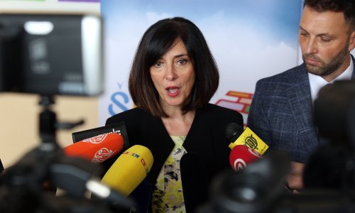 Divjak se oglasila na Facebooku oko plaća učitelja i nastavnika:  Ulaganje u obrazovanje NIJE trošak, već najvažnija investicija