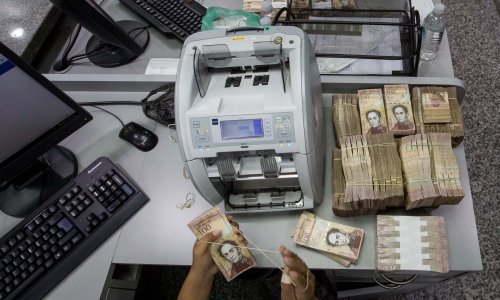 Hiperinflacija u Venezeuli usporila na 135.000 posto godišnje