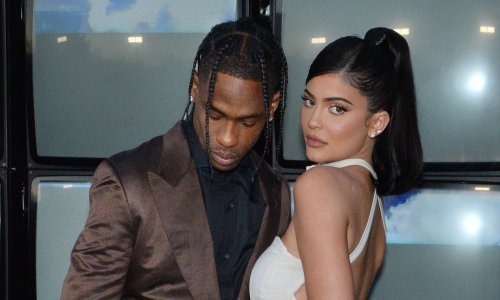 Najmlađa milijarderka u zagrljaju voljenog muškarca potpuno gola pozirala za poznati časopis