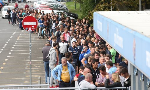 Ludnica za prvu utakmicu Dinama u Ligi prvaka; već rasprodana većina tribina