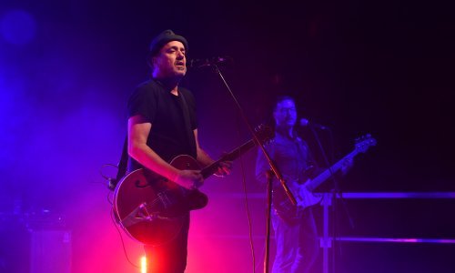 Neno Belan i Fiumens legendarnim hitovima Đavola oduševili publiku