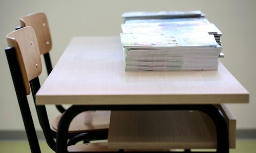 Krenuli u školu, a udžbenici se raspadaju: Izdavač kaže - nije se osušilo ljepilo