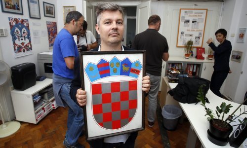 Milan Bandić objavio predsjedničku kandidaturu sa sloganom:  'Korupcija svima, a ne samo njima'