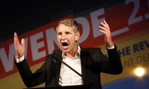 [VIDEO] Njemački političar upitan za usporedbe s Hitlerom prekinuo intervju i zaprijetio novinaru