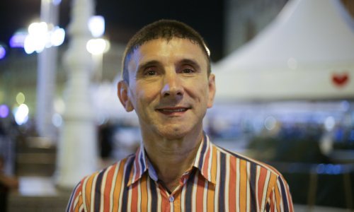 Labrović u Zagrebu organizira kviz 'Pronađi Srpkinju!', a u njemu ispituje 'jednu od najpoznatijih srpskih vještina'