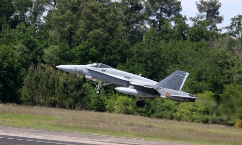 Dvije osobe poginule nakon pada malog aviona vojne akademije