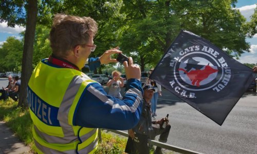 Muke po ACAB-u: Što se krije iza četiri slova na kojima država trenira strogoću, i rade li to i vani?