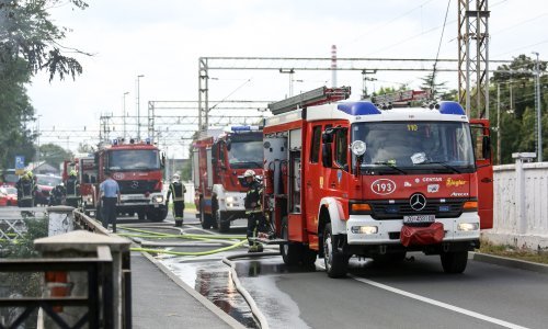 Požar u zagrebačkom Prilesju kod reciklažnog dvorišta
