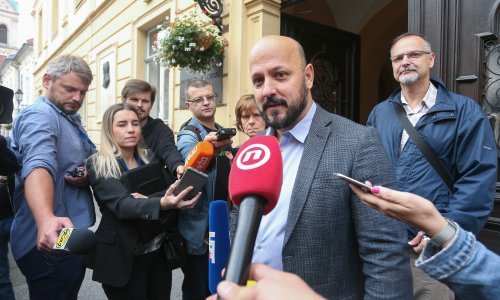Maras: HDZ i Bandić 'trpaju' funkcije kao što je Dinamo 'trpao' golove Atalanti
