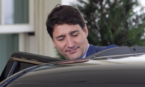 Objavljena snimka Trudeaua maskiranog u crnca, ispričao se zbog 'rasističkog' čina