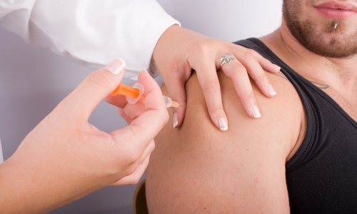 13 umrlih nakon primanja cjepiva protiv gripe