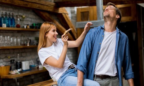 Horoskopske Djevice u ljubavi: Ako su iskreno zaljubljene, neće srljati u intimu, a radije će ostati same nego spustiti kriterije