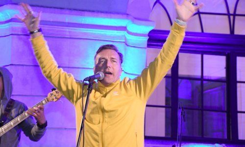 Dobro raspoloženi Šajeta održao koncert na  5. Fra Ma Fu festivala