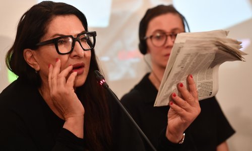 Nižu se kritike: Marina Abramović prodaje lažnu sliku komunizma, a srbijanska vlada preko nje pere savjest