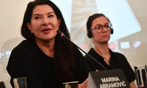 [FOTO/VIDEO] Među prvima smo zavirili u veliku izložbu Marine Abramović u Beogradu