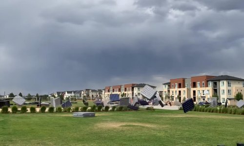 Pitanje dana je: Kamo žure svi ovi madraci?