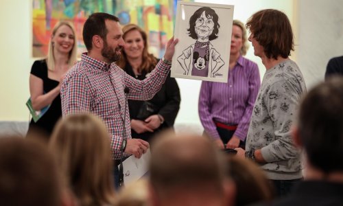 'Kronika hrvatske gluposti': Nik Titanik izložbom slavi 25 godina stvaralaštva