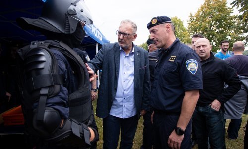Božinović najavio da uskoro kreću pregovori o dodatku Kolektivnog ugovora za policajce