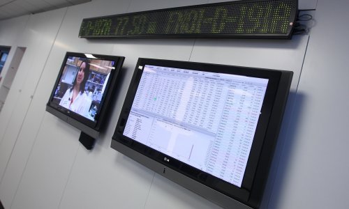 Indeksi u crvenom četvrti dan zaredom, likvidnost dodatno oslabila