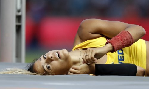 Trenutak straha na SP-u Dohi; mnogi su se uhvatili za glavu kada se to dogodilo švedskoj atletičarki