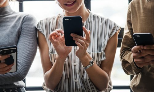 Kako koristiti Tinder, a da za to ne saznaju vaši Facebook prijatelji?