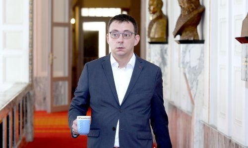 Glavašević o Grabar Kitarović: Ništa. Prazan skup. Obična hrpa gluposti. Iza nje ostaje samo spaljena zemlja nakon pet godina