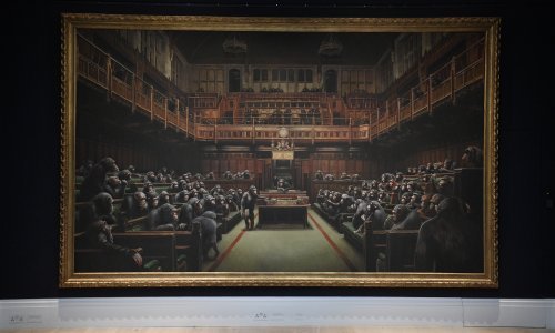 Banksyjevi majmuni u britanskom parlamentu prodani za 11 milijuna eura