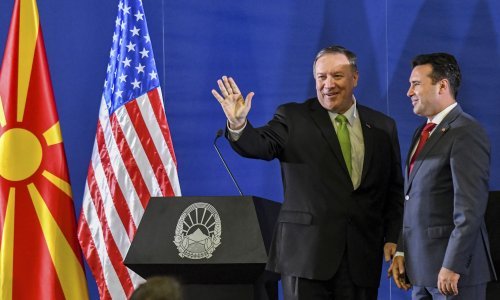 Pompeo se u Sjevernoj Makedoniji obrušio na kinesko podmićivanje i ruske trolove