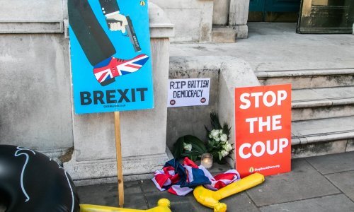 Njemačka priprema krizne mjere. Strah ih je panike na tržištu