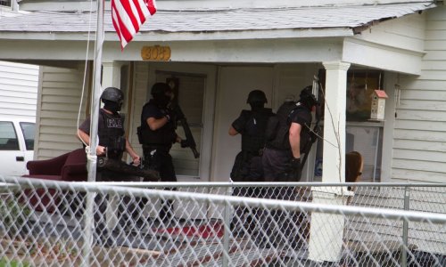 Četvero ubijenih, a petero ranjenih u pucnjavi u baru u Kansasu