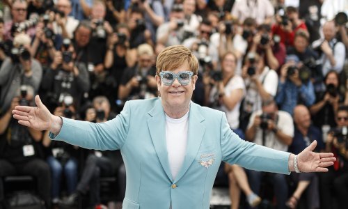 Elton John otkrio nepoznate detalje o svojoj borbi s bolešću: '24 sata me dijelilo od smrti'