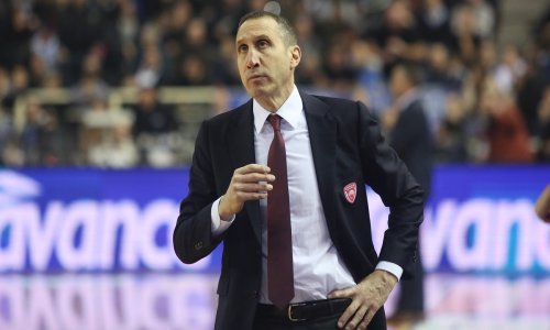 Opaka bolest natjerala je legendarnog trenera da se oprosti od košarke i posveti se liječenju