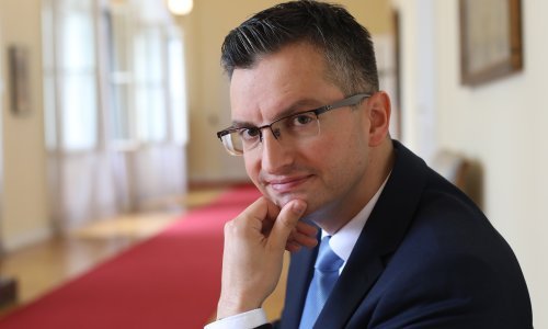 Šef lijeve slovenske Vlade 'kupio' glasove desnice za izglasavanje proračuna?