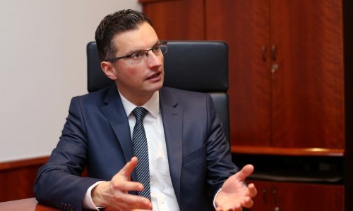 Smanjena potpora slovenskoj vladi, glavna oporbena stranka smanjuje razliku