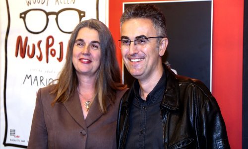 Ne skidaju osmijeh s lica: Zoran Vakula u večernjem izlasku sa suprugom