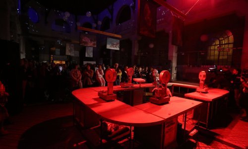 [FOTO] U riječkoj ribarnici održano predstavljanje zbornika kratkih priča 'Autorske bure', pogledajte kako je bilo