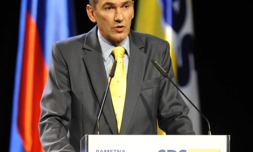 Janša traži strožu kontrolu granice prema Italiji