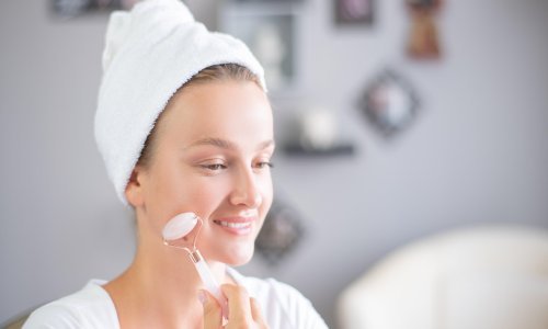 Revolucionarno pomagalo o kojem svi govore: Roleri za lice postali su omiljeni dio beauty rutine žena diljem svijeta