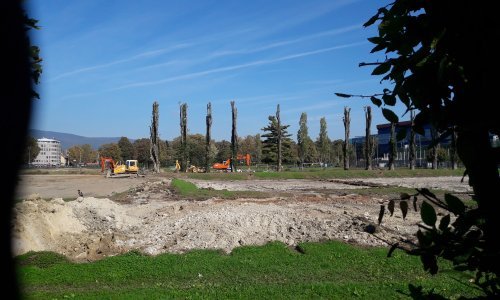 Teška mehanizacija ravna zagrebačke Svetice, ali do izgradnje sportskih terena još nas dijele godine