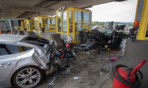 Optužen vozač BMW-a koji se drogiran, bez kočenja zaletio u kolonu automobila na naplatnim kućicama kod Svete Helene