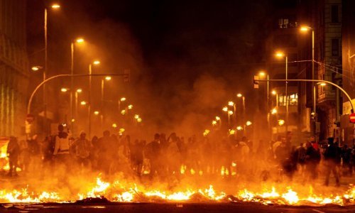 Policija nakon žestokih sukoba osvojila ulice Barcelone, 89 ozlijeđenih